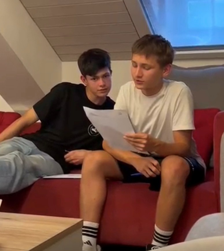 Wir sind nun offiziell!✍️